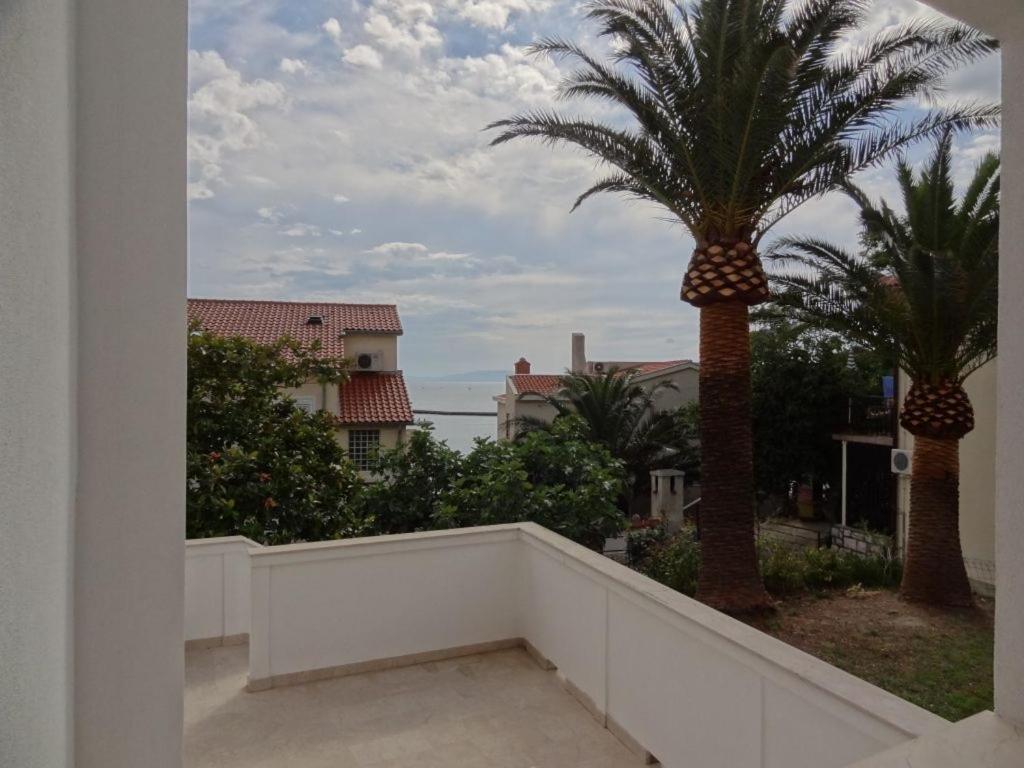 Apartments With A Parking Space Rab - 16359 Banjol エクステリア 写真